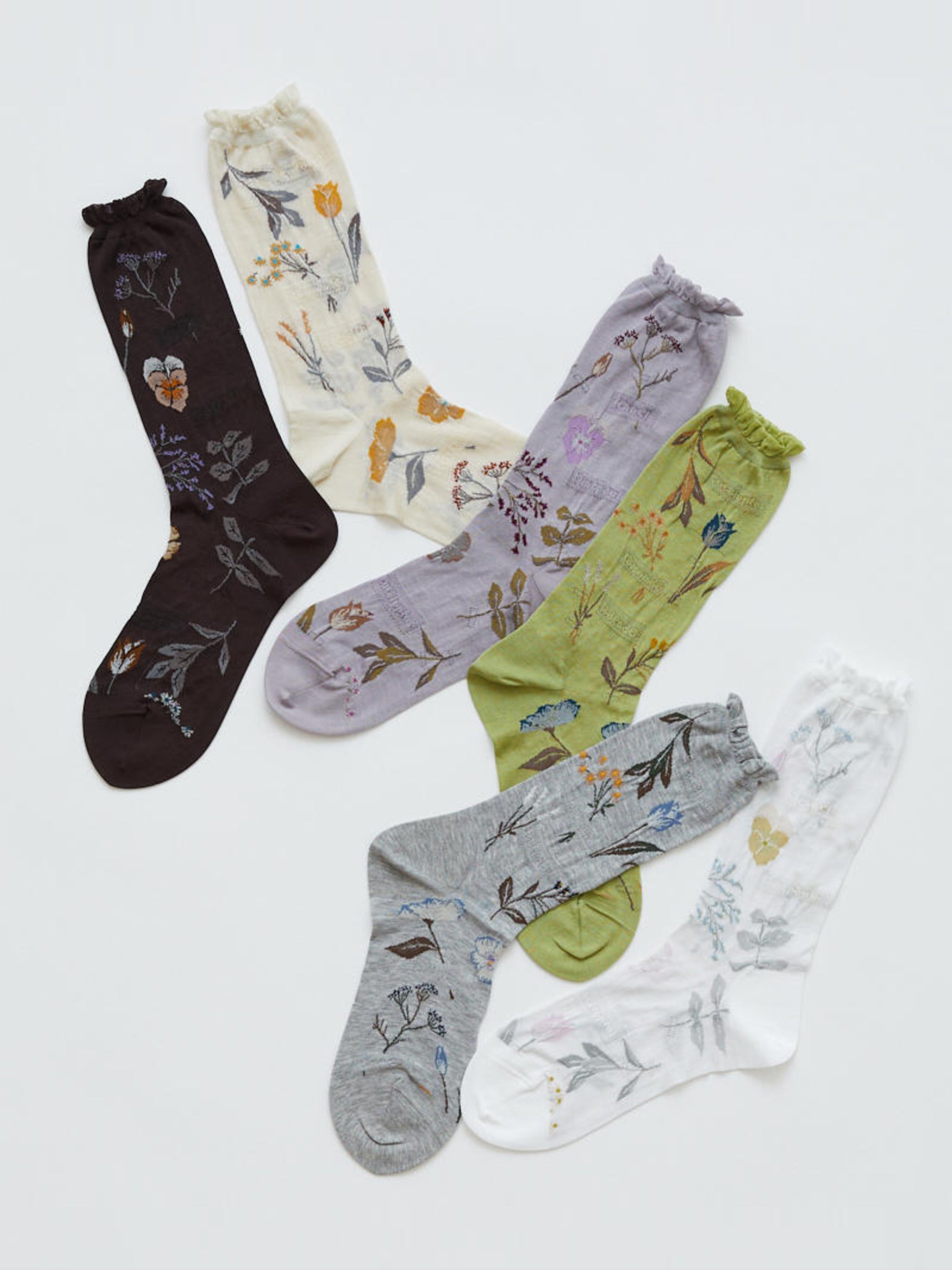 PRESSED FLOWER SOCKS