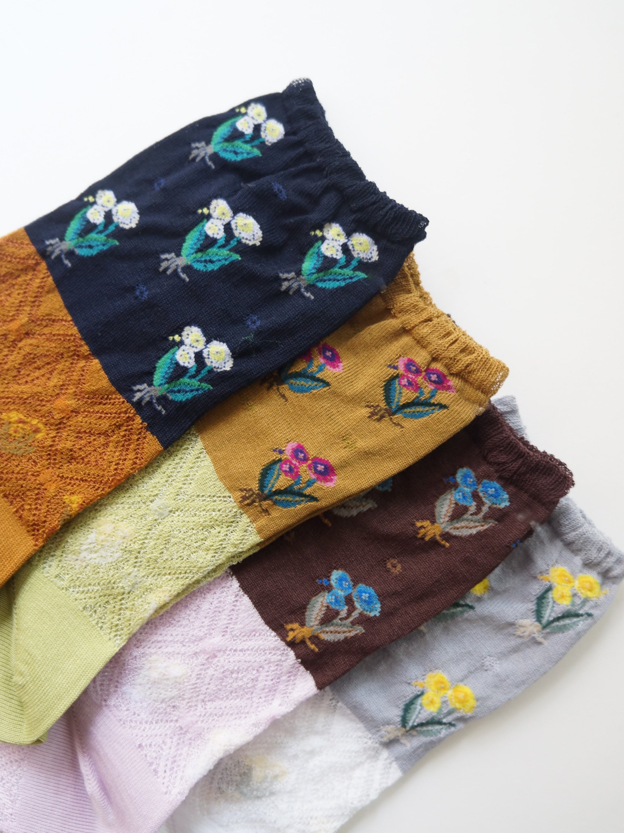 LILIES OF THE VALLEY Ⅱ SOCKS