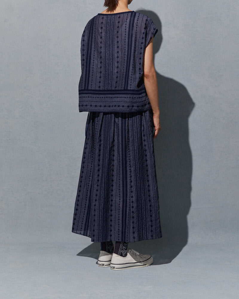 【NEW】ET245 / EMBROIDERY TOPS / NAVY