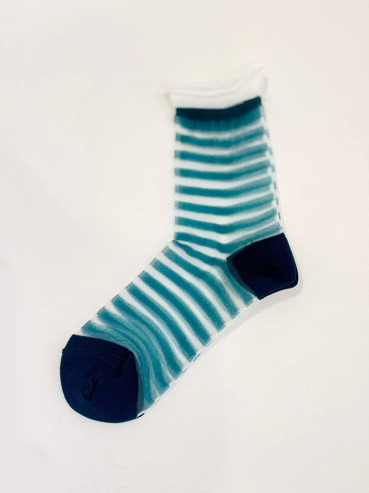 【NEW】AS-191A / CROSSED STRIPE SOCKS