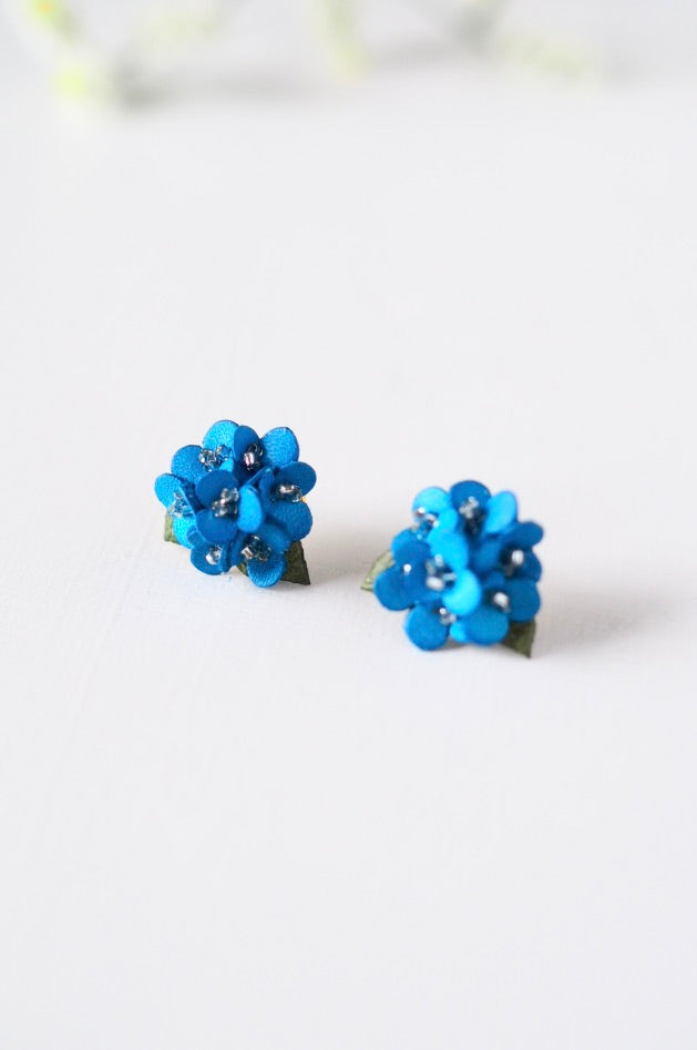 革花 bouquet ピアス/イヤリング