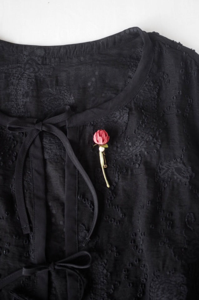 革の花蕾 bouton ブローチ
