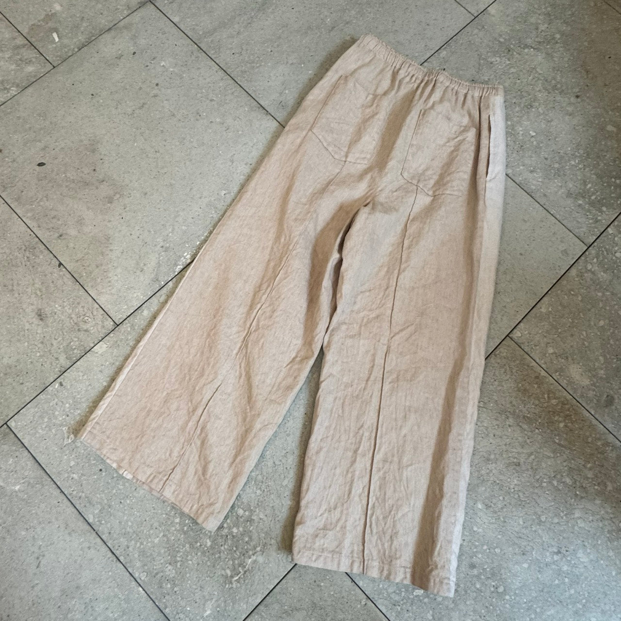 pt-56B / beige wide pants