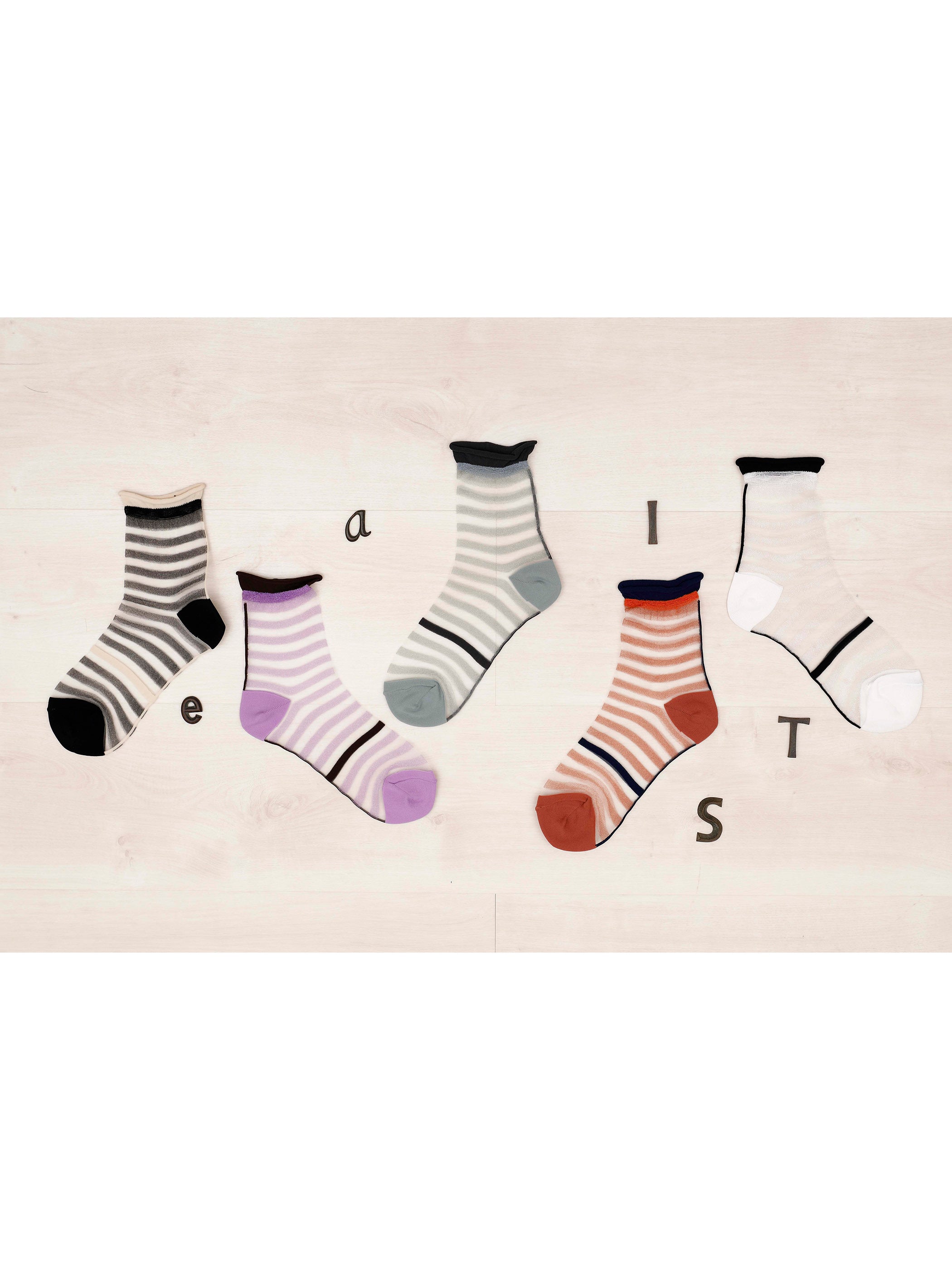 CROSSED STRIPES SOCKS