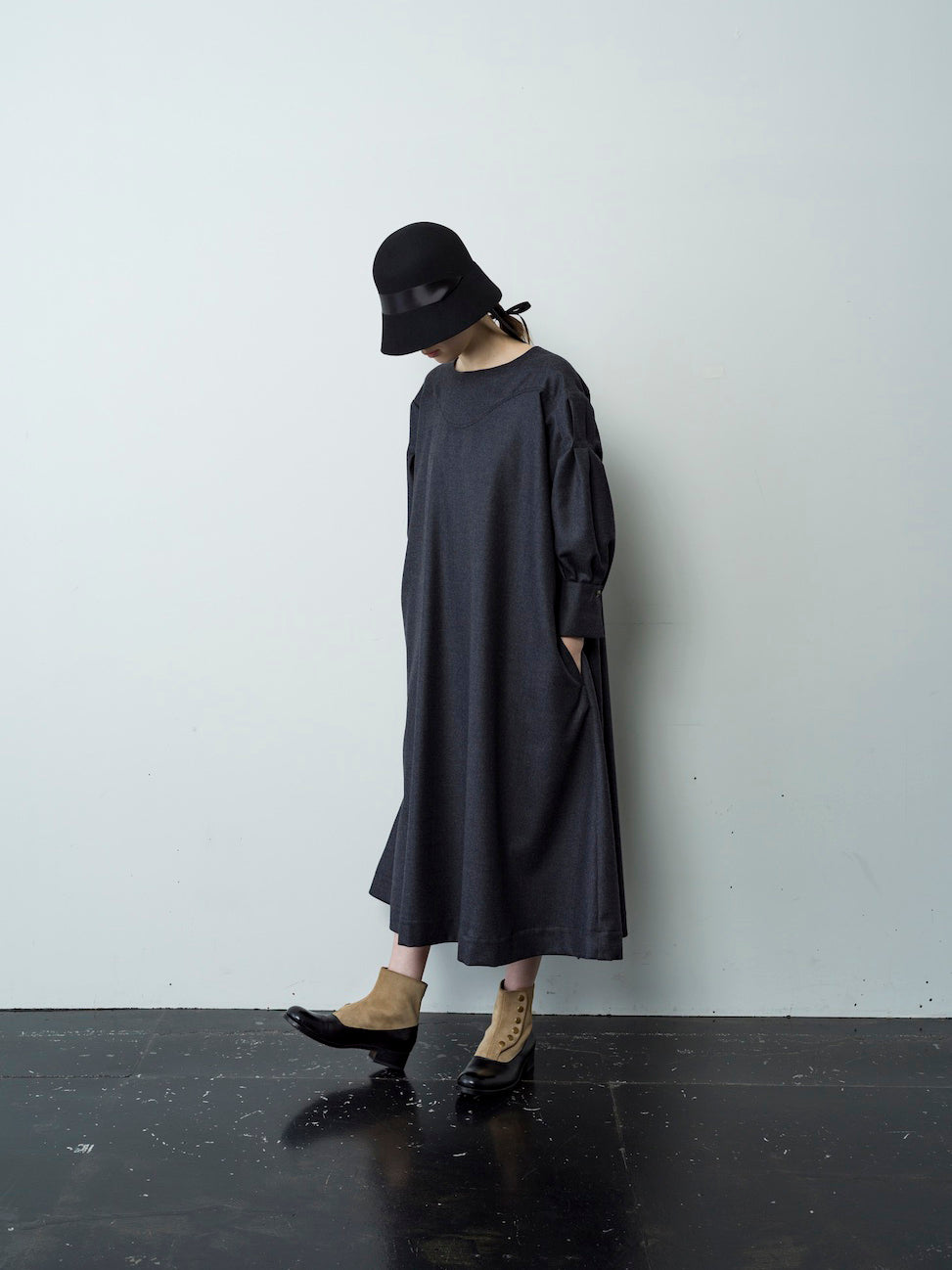 手の中の夜 Yoke dress