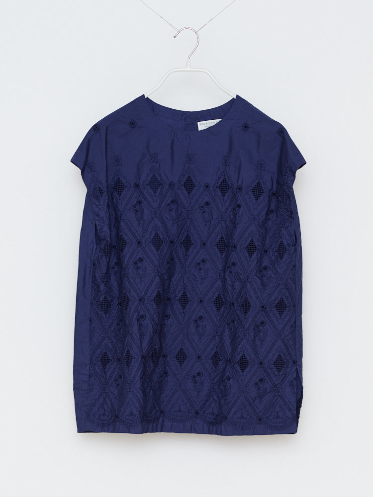 Garment-dyed Sleeveless Tops