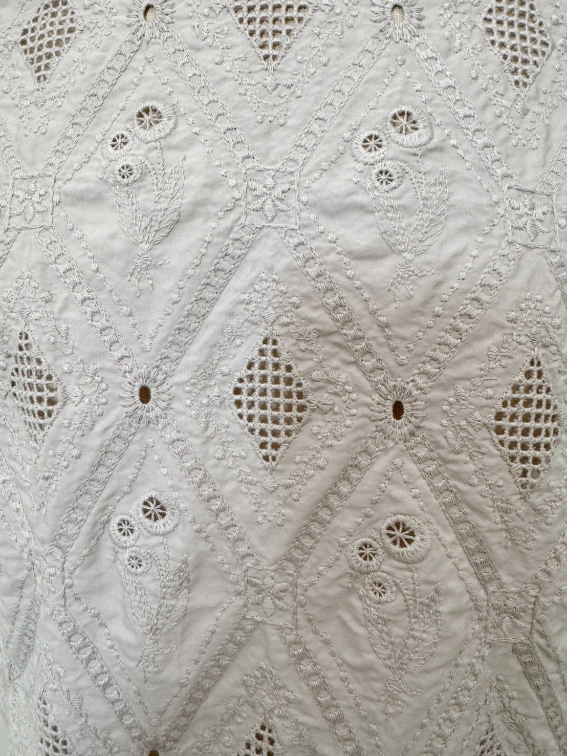 Garment-dyed Sleeveless Tops