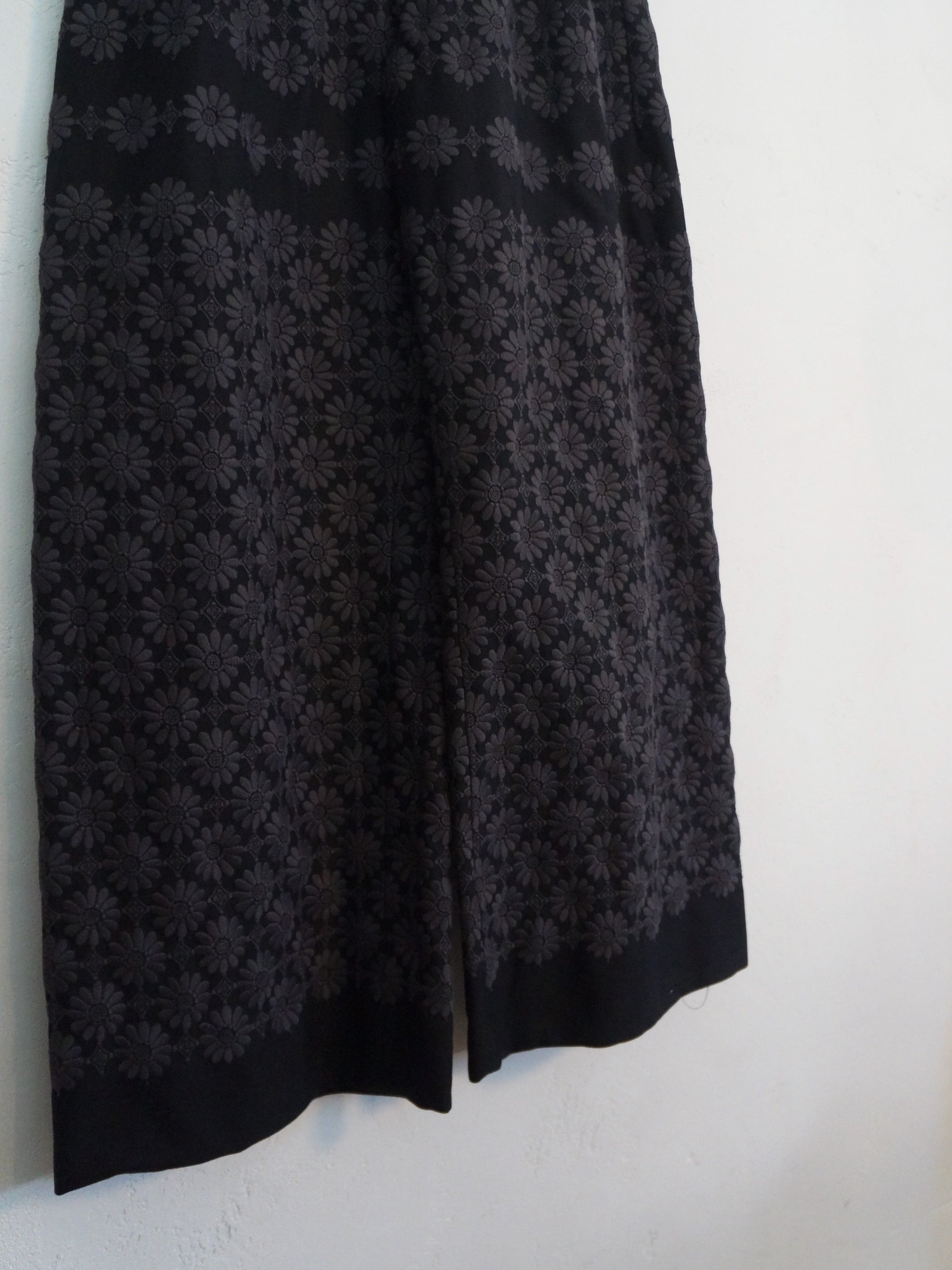 MARGARET EMBROIDERY PANTS BLACK