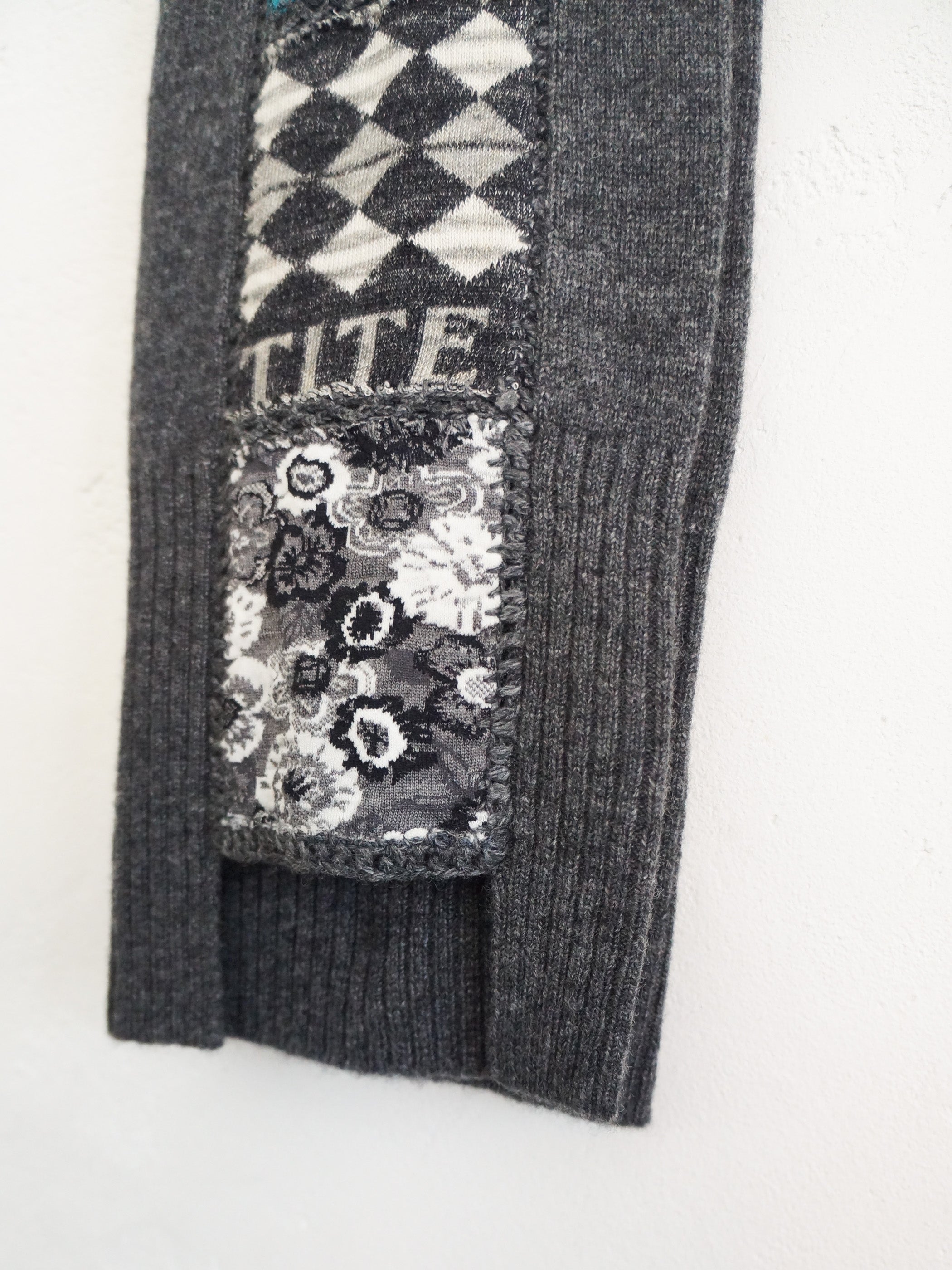 SOCK KNIT PATCH WORK MUFFLER CHARCOAL