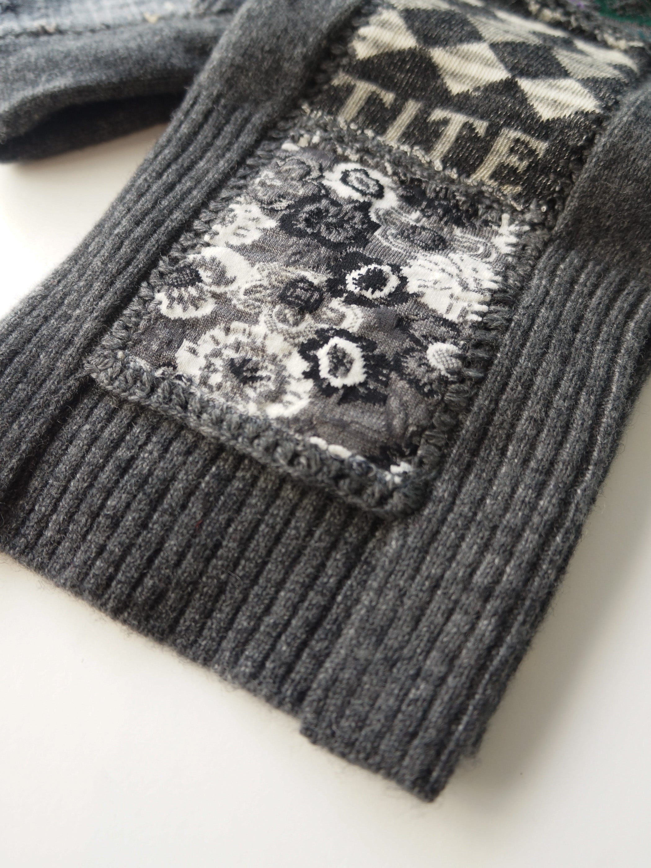 SOCK KNIT PATCH WORK MUFFLER CHARCOAL