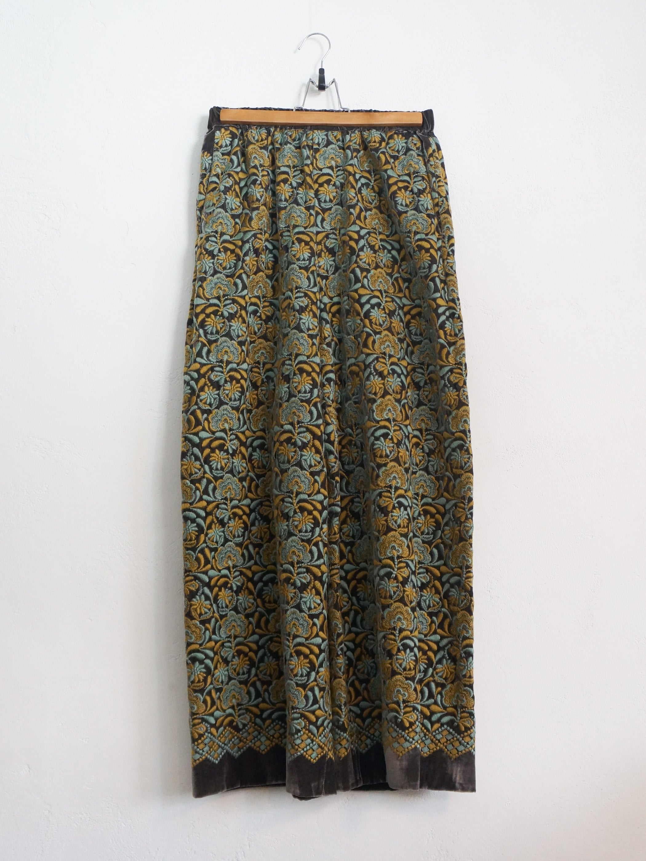 VELVET EMBROIDERY PANTS GREY