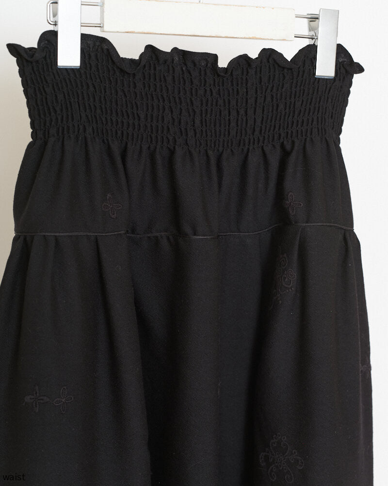 EMBROIDERY SKIRT