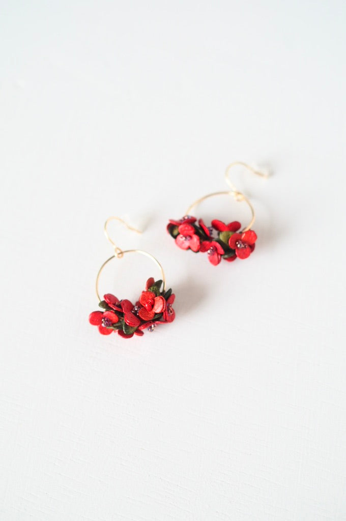 革花ブーケのフープピアス/イヤリング