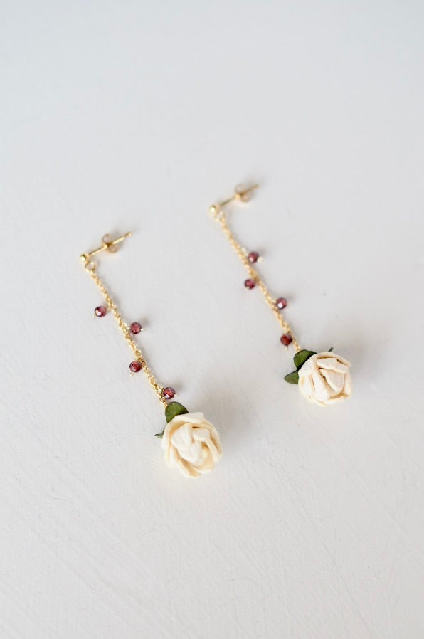 革の花蕾 Bouton chain×stone ピアス/イヤリング