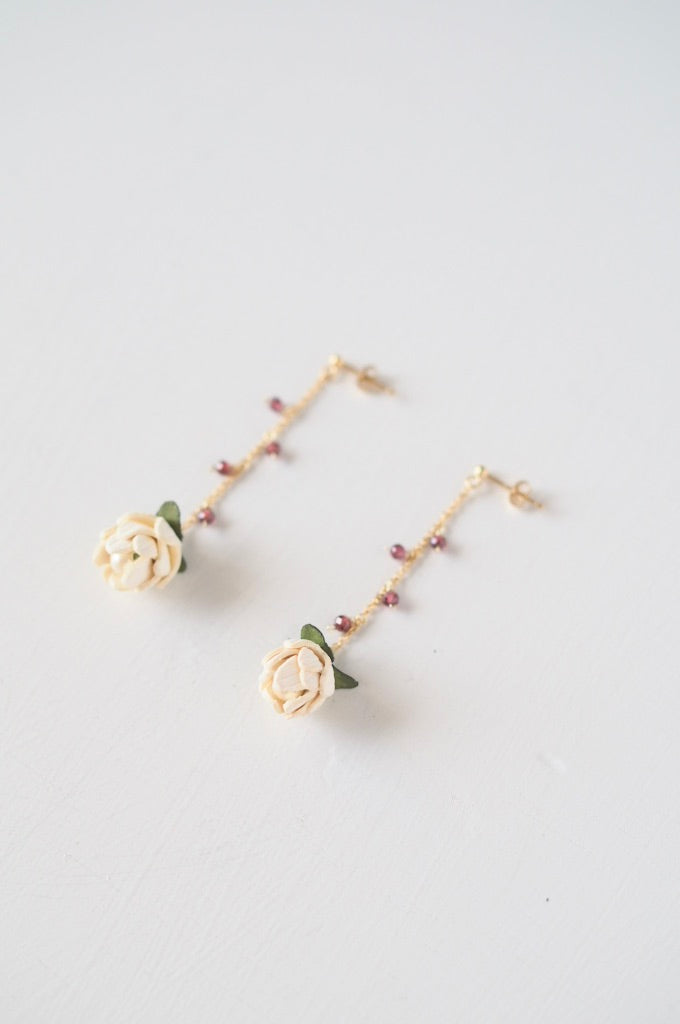 革の花蕾 Bouton chain×stone ピアス/イヤリング