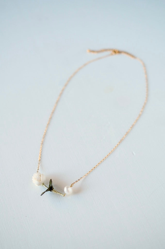 革の花蕾 Bouton Pearl necklace