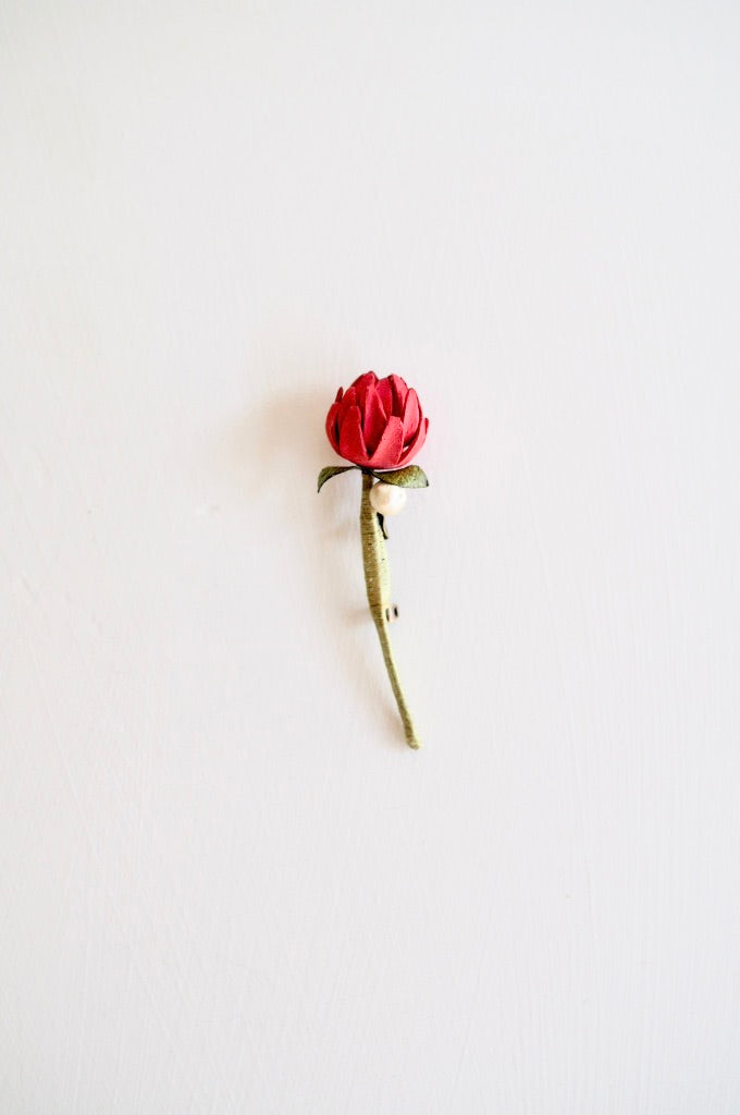 革の花蕾 bouton ブローチ