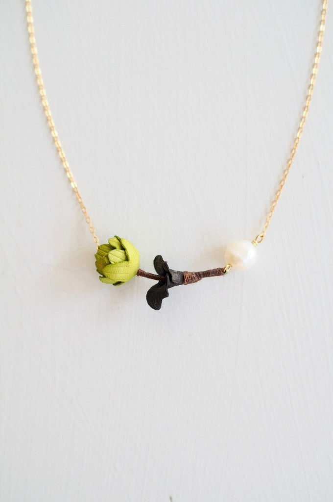 革の花蕾 Bouton Pearl necklace