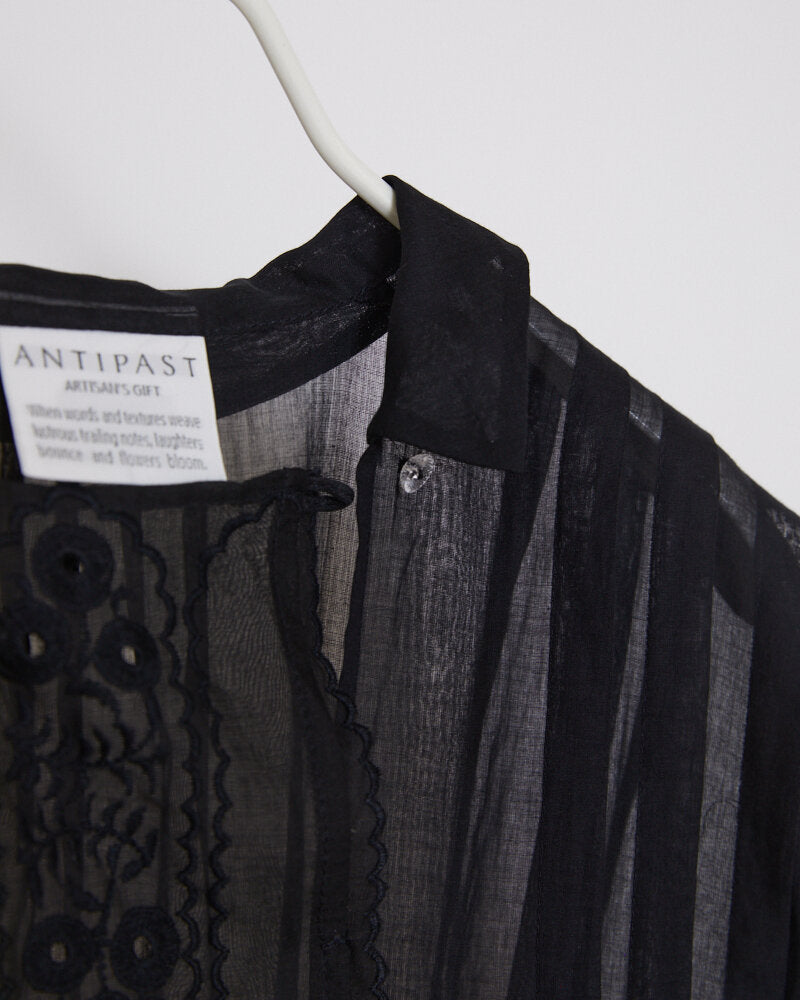 LOP110  / COTTON LAWN DRESS WITH EMBROIDERY / BLACK