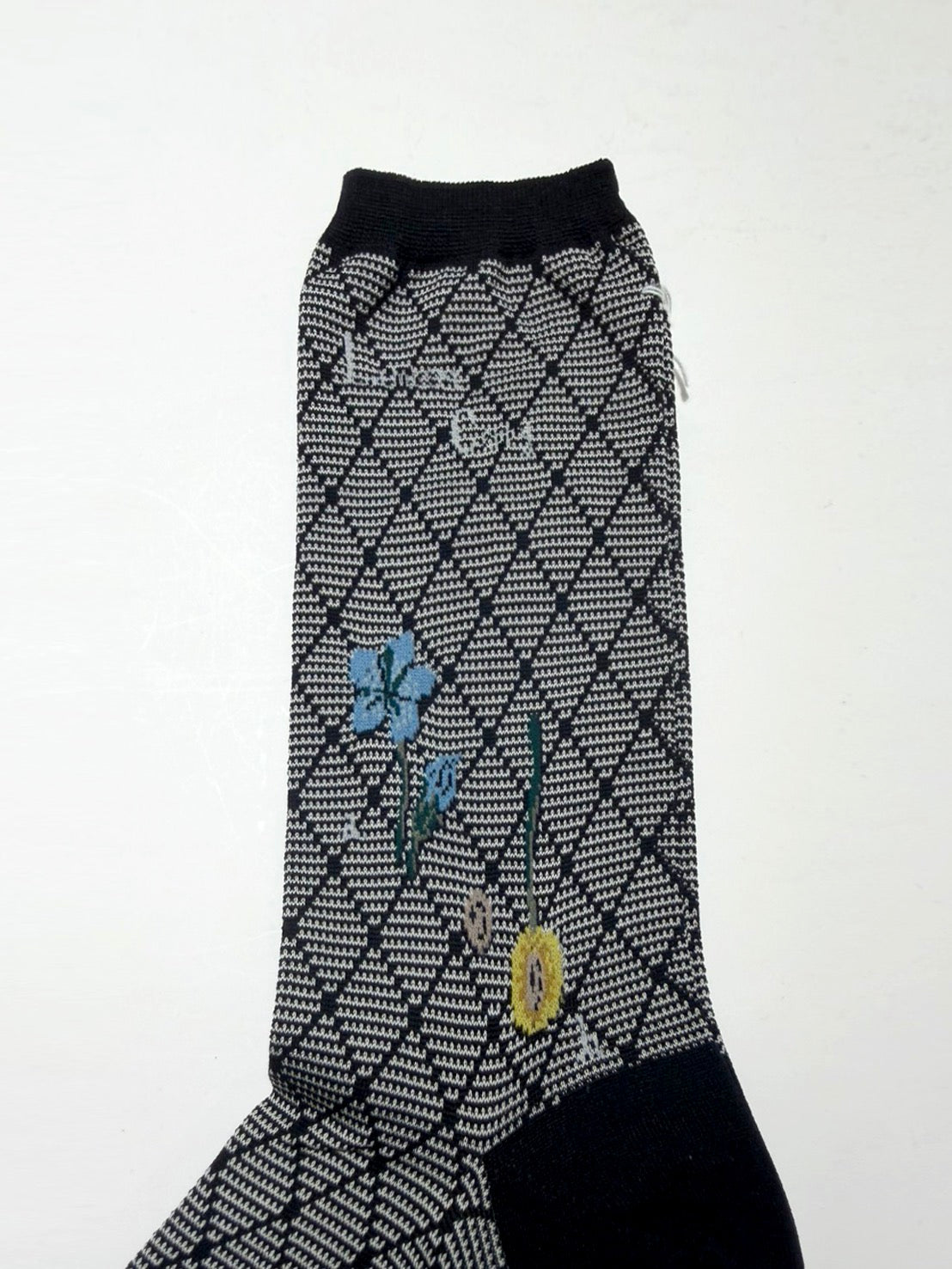 【NEW】AM-818 / CHERRY ON DIAMOND SOCKS