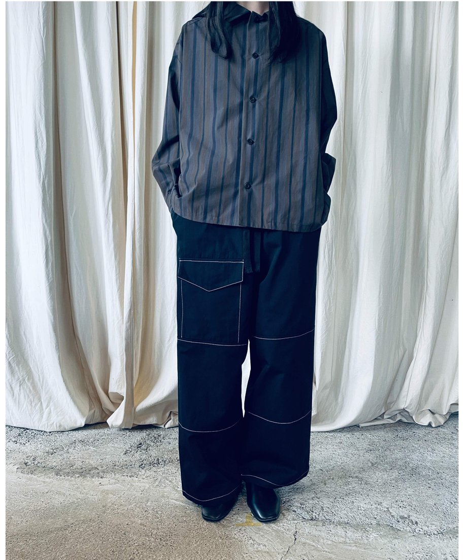 navy pants