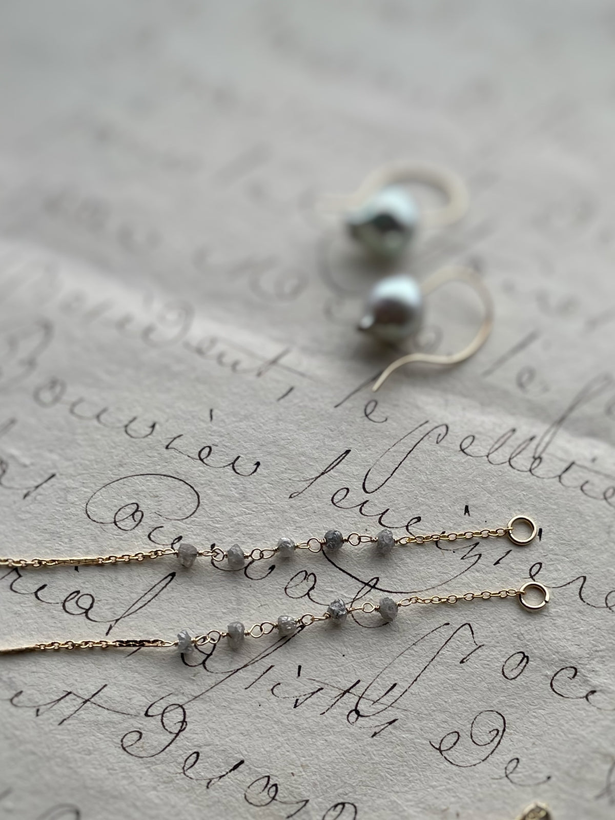 〈Shingly〉アコヤの蕾ピアス