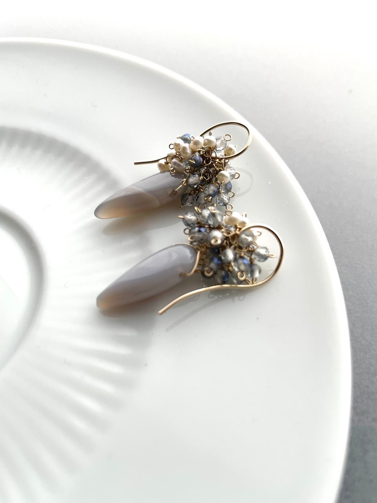〈Shingly〉ブルーグレーのピアス