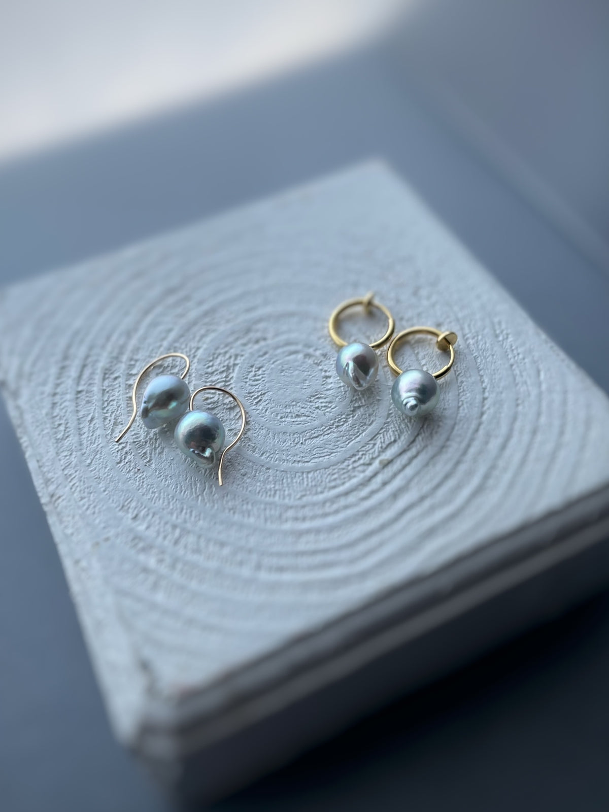 〈Shingly〉アコヤの蕾ピアス