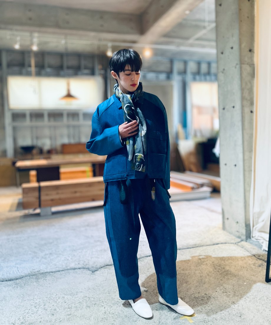 light blue denim pants