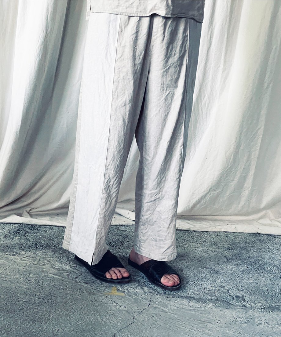 pt-56B / beige wide pants
